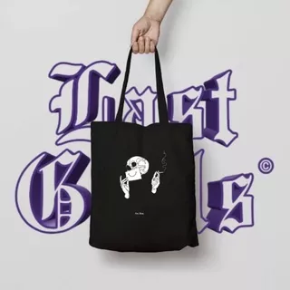 Tote bag TENGKORAK SELFIE /totebag resleting aesthetic / canvas / distro / totebag jinjing hitam polos vintage