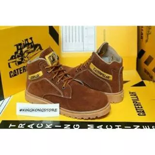 Sepatu Boots Cowok Caterpilar Coklat