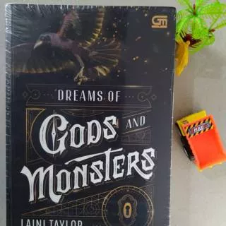 Dreams Of Gods And Monsters - Laini Taylor