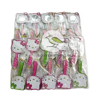 Isi 50pcs Souvenir Kaca Cermin Gagang Karakter Hello Kitty Packing Plastik dan Ikat Kawat Warna