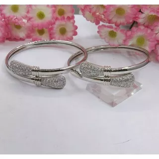 gelang titanium silver wanita