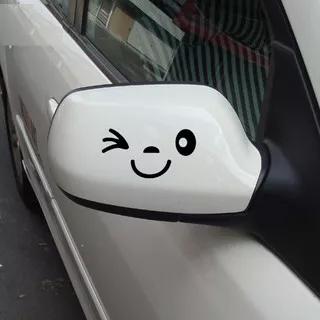 Stiker Kaca Jendela Samping Mobil Desain Wajah Tersenyum Warna Hitam