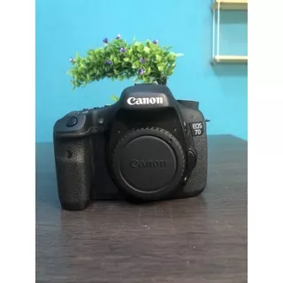 KAMERA CANON 7D BODY ONLY SIAP PAKAI