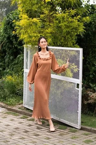 ONYCHA - Belle Maxi Dress Caramel Brown