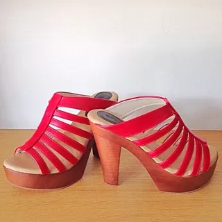 Sandal wanita/High heels/heesl/sandal kayu/kelom geulis/arunni