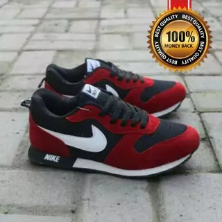 SEPATU SPORT NIKE MD RUNNER MERAH HITAM / COWOK CEWEK / MADE IN VIETNAM