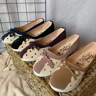 SEPATU CEWEK BL NDOL-NDOL 3 FEMINIM KAMPUS TERBARU TERMURAH WANITA TERLARIS SLIP ON WANITA TERBARU KEKINIAN FLATSHOES KOREAN STYLE SEPATU CEWEK SLIPON FLAT SHOES CASUAL SANTAI  RAMADHAN SALE FLATSHOES  Sepatu Wanita Flatshoes Balet Kain Nyaman Empuk