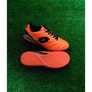 Sepatu futsal lotto SR1. sepatu futsal lotto terbaru