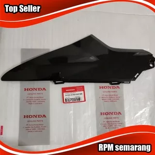 Cover Sambungan Body kiri Honda Supra X 125 Batman 2005-2013 Hitam Original - Mph000645