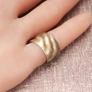 Hand-made Old Concave And Convex Texture Contracted Brass Ring Female Cold Agitation Restoring Ancient Ways The Forefinger Male Personality Wide Copper Rings