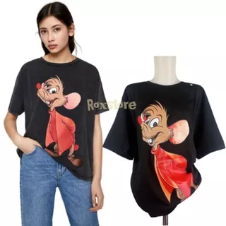 Pull and bear t-shirt / Pb Cinderella mouse / baju wanita / kaos wanita / baju kaos wanita / baju pull and bear / kaos pull&bear / pull bear  / atasan wanita / pakaian wanita / baju Disney / kaos Disney wanita / t-shirt