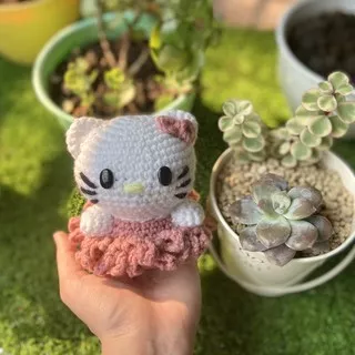 hello kitty amigurumi