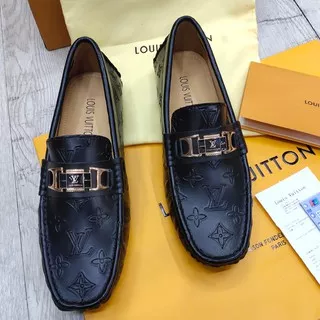 SEPATU LOAFERS LOUIS VUITTON BLACK