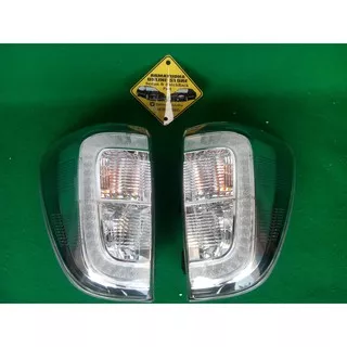 stoplamp lampu belakang toyota rush daihatsu terios LED 2014 2015 2016 2017