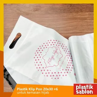 Plastik Klip 20 x 30 putih / hitam - kemasan hijab -scarf - baju anak
