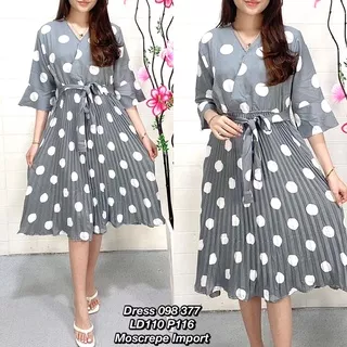 Dress bunga 098 377 / dress plisket / dress natal / dress rompi/ dress import / dress jumbo / dress slim / dress imlek