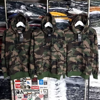 HOODIE CAMO LORENG PULL & BEAR - HOODIE PULL AND BEAR