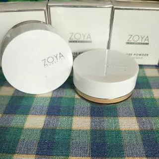 Loose powder Zoya Cosmetics