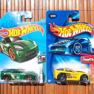 HOTWHEELS TOONED 2005 C6 CORVETTE 2004 KUNING 2018 HIJAU - ZR1 STINGRAY CONVERTIBLE FIRST EDITION