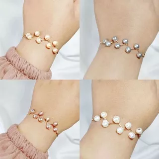 Gelang mutiara|Gelang mutiara air tawar|Gelang mutiara lombok|Gelang mutiara asli bersertifikat|Gelang rhodium mutiara asli|Gelang mutiara kekinian|Gelang wanita|Perhiasan mutiara lombok|Mutiara lombok|Gelang serut mutiara lombok|Kado|Hadiah