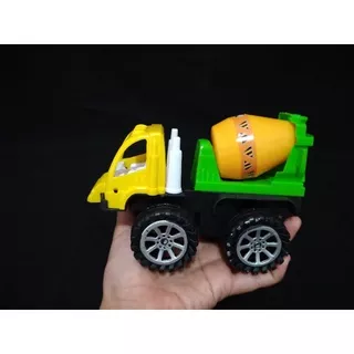 mainan anak truk mixer ukuran kecil bahan plastik