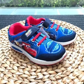 Sepatu Disney