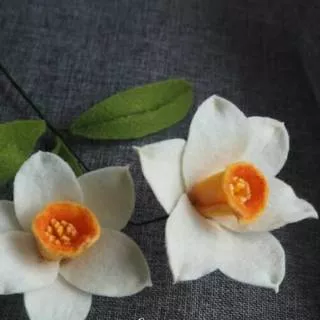 Bunga Daffodil Flanel 1 tangkai