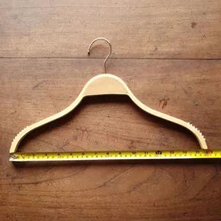 Hanger Kayu Model Zara | Hanger Kayu Zara Bahu Karet | Hanger Kayu Import - DS