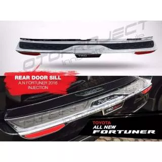 Sill Plate sillplate belakang Toyota All New Fortuner VRZ 2016 Model TRD Hitam Kombinasi Chrome