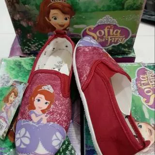 Sepatu Disney