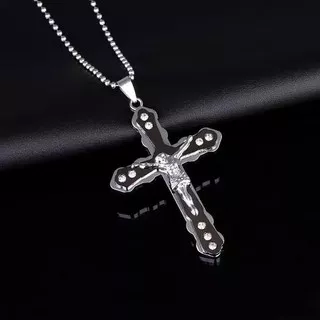 Kalung Liontin Salib Yesus Berlian Imitasi Untuk Pria