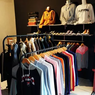 Hoodie / Crewneck Thrift - MLB / NBA / Dickies / GAP / Nike / Adidas / Pancoat - Bekas / Second Ori