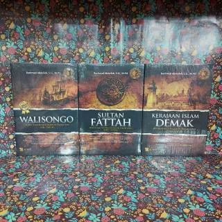 Paket buku sejarah trilogi revolusi islam di tanah jawa walisongo sultan fattah kerajaan islam demak