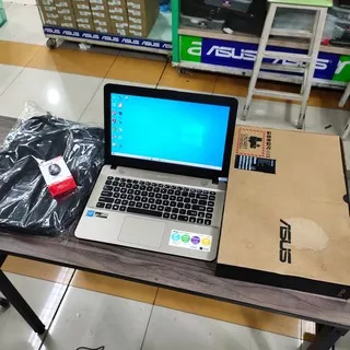 PROMO...!!! Laptop Leptop Asus X441S Baru dipake beberapa bulan full set BONUS TAS dan MOUSE BARU