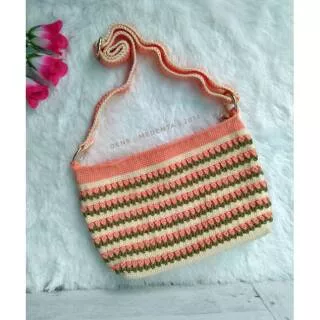 Tas Rajut Slempang / Tas Rajut Slempang Motif / Tas Rajut Motif Bunga Tulip