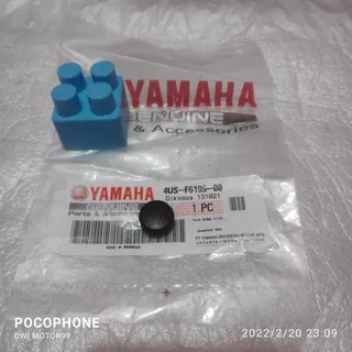 KARET PLUG PENUTUP BATOK LAMPU BELAKANG NOUVO LELE ORIGINAL ORI YAMAHA