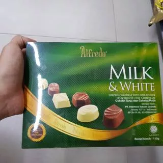 Cokelat alfredo milk & white chocolate 110gr coklat malaysia