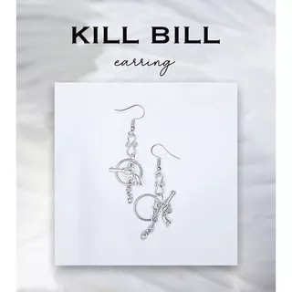 ? KILL BILL EARRING ( Anting Rantai Peniti Punk Pistol Grunge )