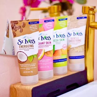 ST. IVES Nourished & Smooth Oatmeal Face Scrub & Mask St. IVES Blemish Control Apricot Scrub STIVES