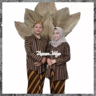 Baju Couple Surjan Lurik Kebaya Lurik dan Blangkon - Baju Couple Batik - Baju Couple Lurik - Baju Adat Tradisional Jawa | Baju Lurik | Kebaya Lurik | Surjan Lurik