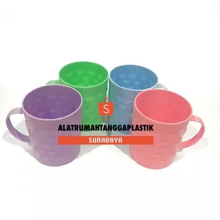 12 pcs Cangkir Plastik Motif Anyam / Mug Plastik Motif Tikar / Gelas Tangkai Souvenir / Gelas Plastik / Gelas Murah / Cangkir Murah