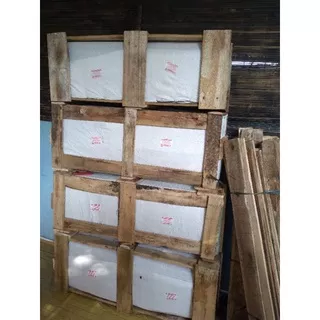 Pallet kayu Full body + Bubble