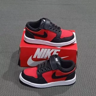 SEPATU ANAK NIKE AIR JORDAN HITAM MERAH PENDEK MODEL TALI IMPORT / SEPATU SEKOLAH ANAK UNISEX KASUAL TERLARIS / SEPATU OLAHRAGA KIDS LAKI LAKI KEREN / SEPATU SNEAKERS ANAK PEREMPUAN TERMURAH