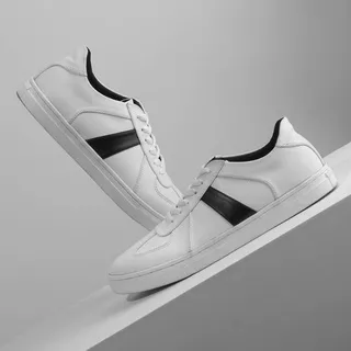 CROWD WHITE - REYLMAN | Sepatu Kasual Pria Sneakers Sepeda Santai Hangout Kerja Putih Modern 2021