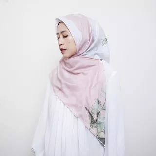 MINKA - ELANA Printed Square Hijab Voile / Voal