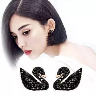 Anting Korea Anti Karat Black Swan Stud/ Angsa Hitam Titanium Premium