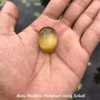 Batu Mustika Matahari Langka