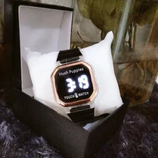 Jam tangan digital wanita