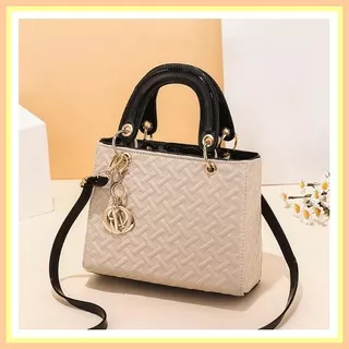 Tas Batam Import Original Branded Christian Dior Shoulder Bag Code : 2 Tas Wanita Import Selempang