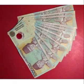 Uang kuno Rp 100.000 soekarno hatta polymer tahun 1999